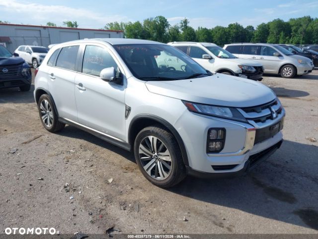 Mitsubishi Outlander - 2
