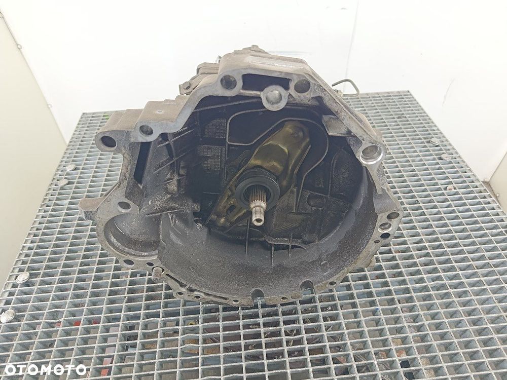 SKRZYNIA BIEGÓW MANUALNA 5 VW PASSAT B5 FL DVP 1.6 8V - 5