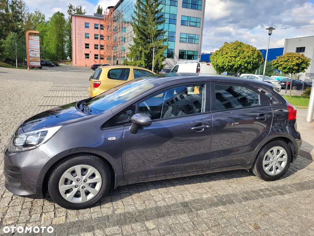 Kia Rio 1.2 Attract - 4