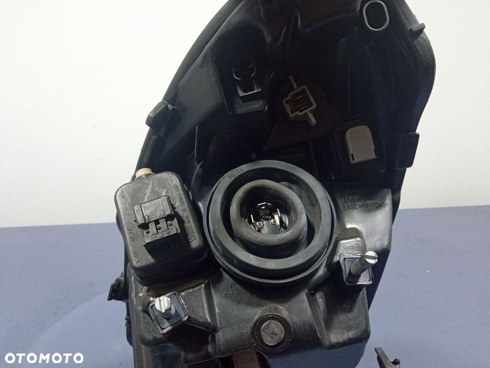 NISSAN MICRA III K12 REFLEKTOR PRAWY LAMPA H4 EU 20-A307 - 6
