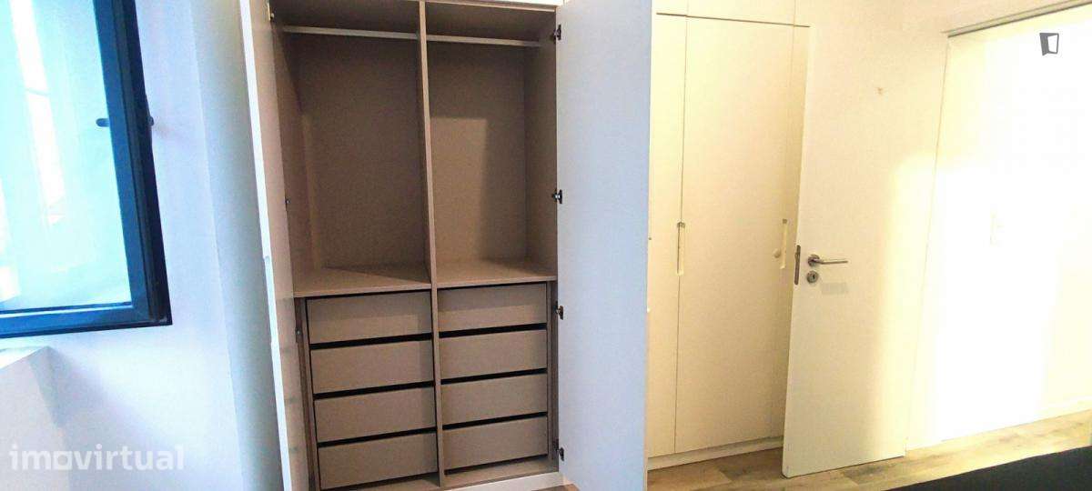 Apartamento com 1 quartos - localizado em Campo Grande Lisbon - Grande imagem: 3/20