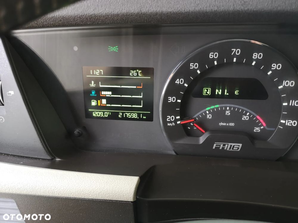 Volvo FH-16 / 750 KM / 6 x 4 / 217000 km - 5