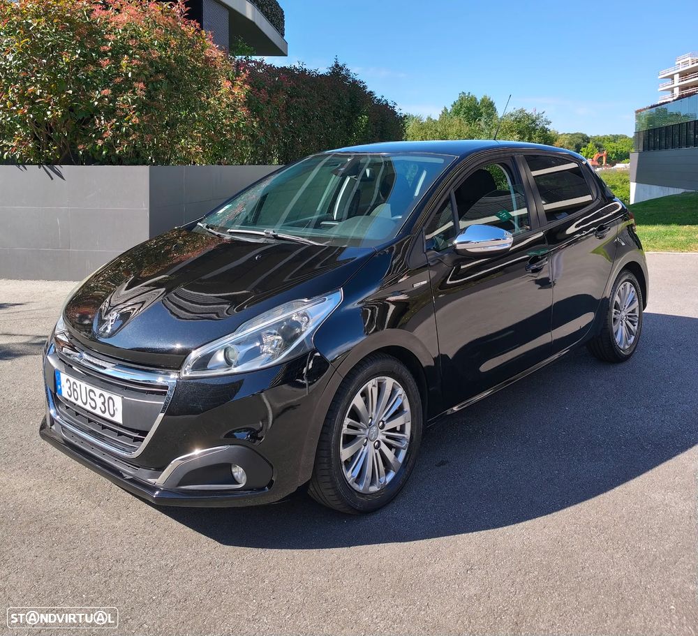 Peugeot 208 1.6 BlueHDi Style - 1