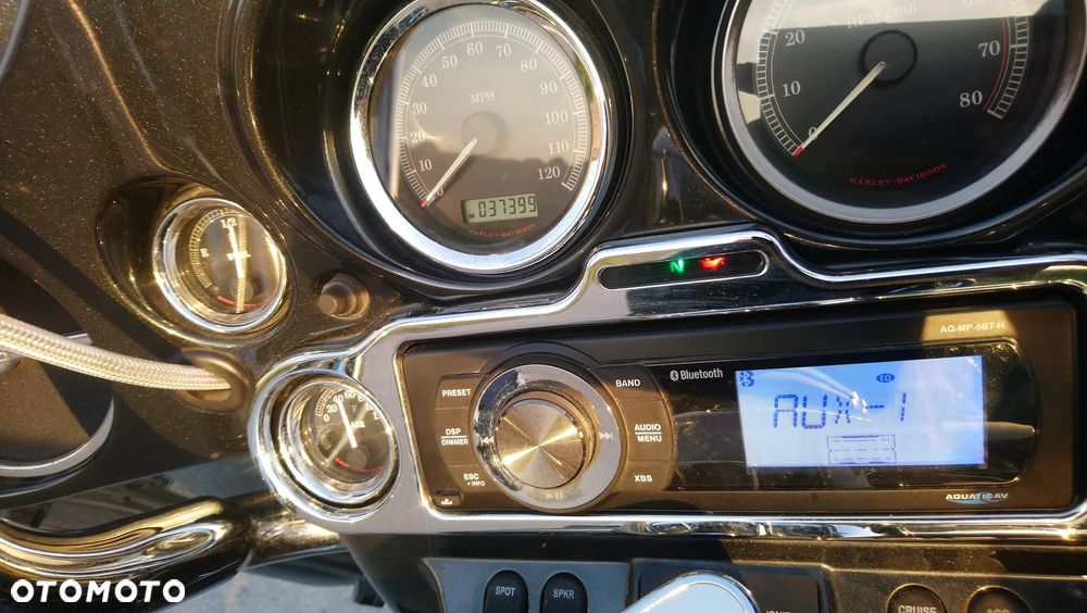 Harley-Davidson FLHTCU Ultra - 21