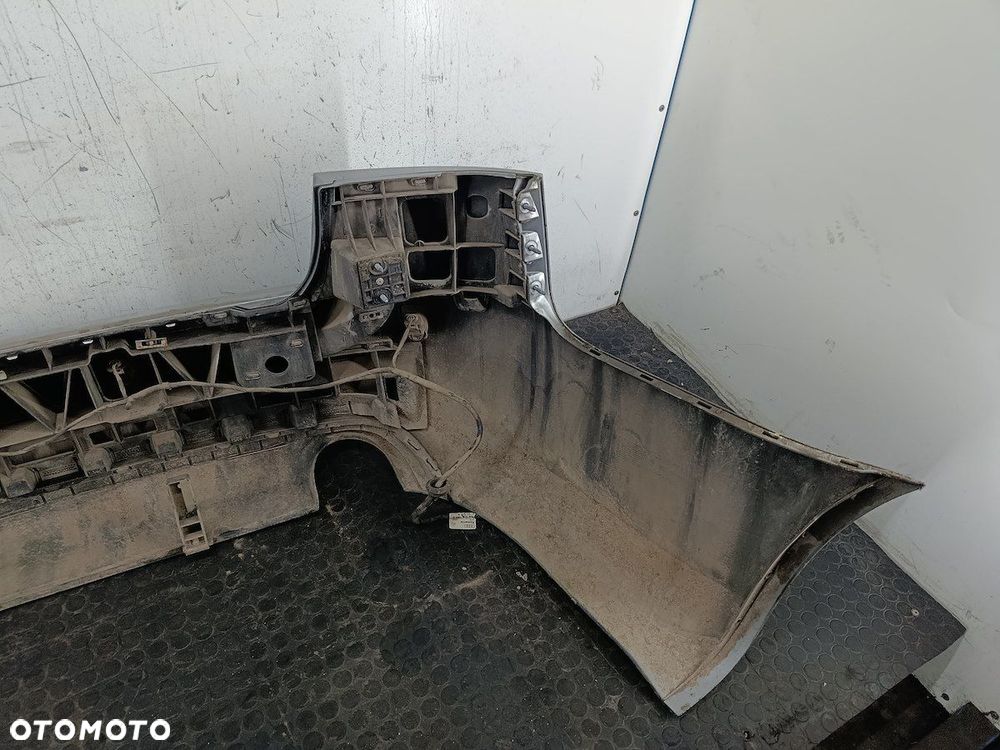 ZDERZAK TYŁ AUDI A4 B7 LY7G SEDAN - 15