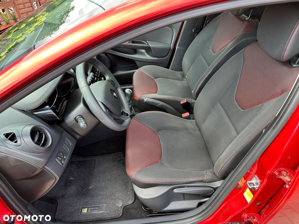 Renault Clio - 19