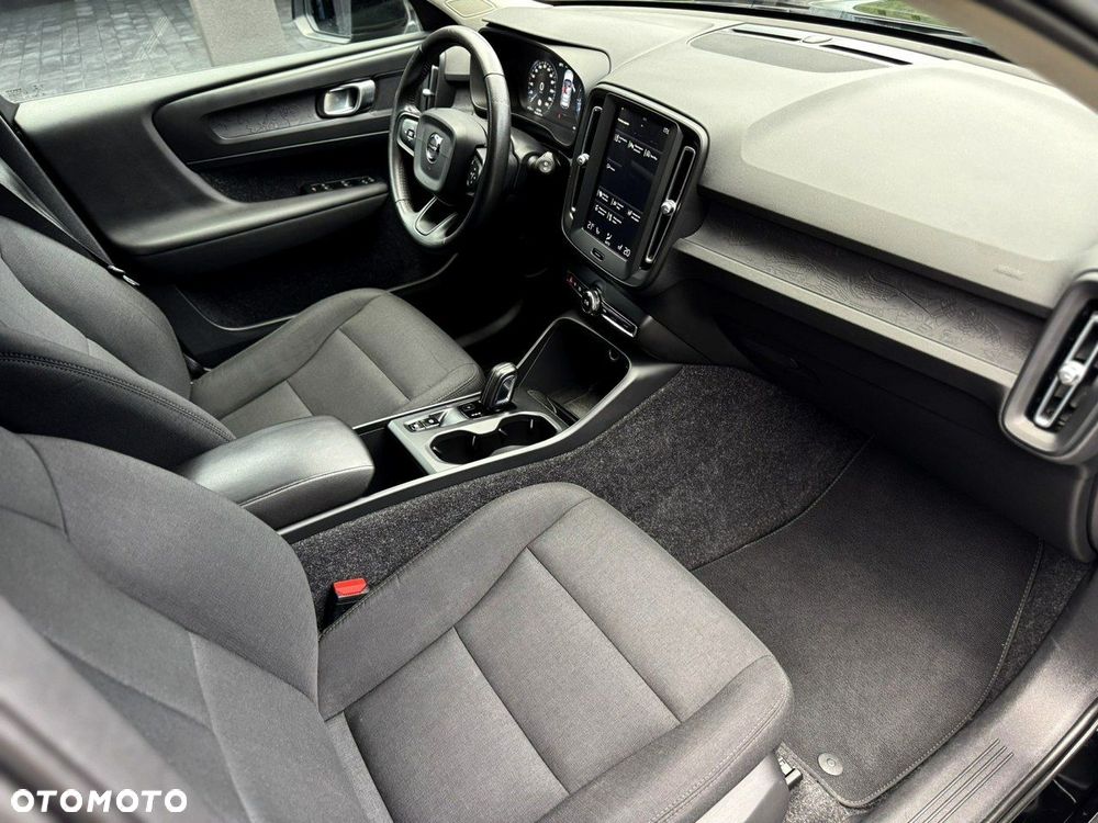 Volvo XC 40 D3 AWD - 22
