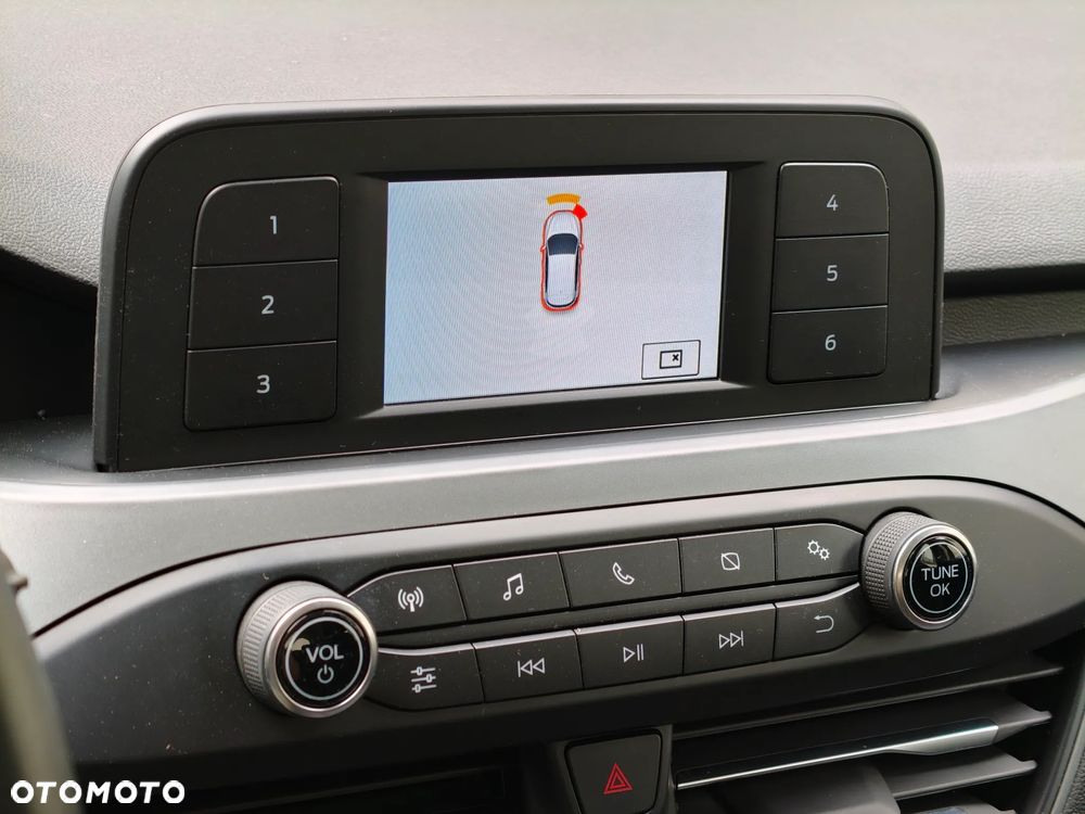 Ford Focus 1.0 EcoBoost Trend Edition Business - 28