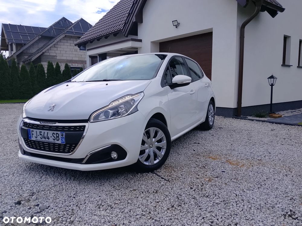 Peugeot 208 1.2 PureTech Allure - 15