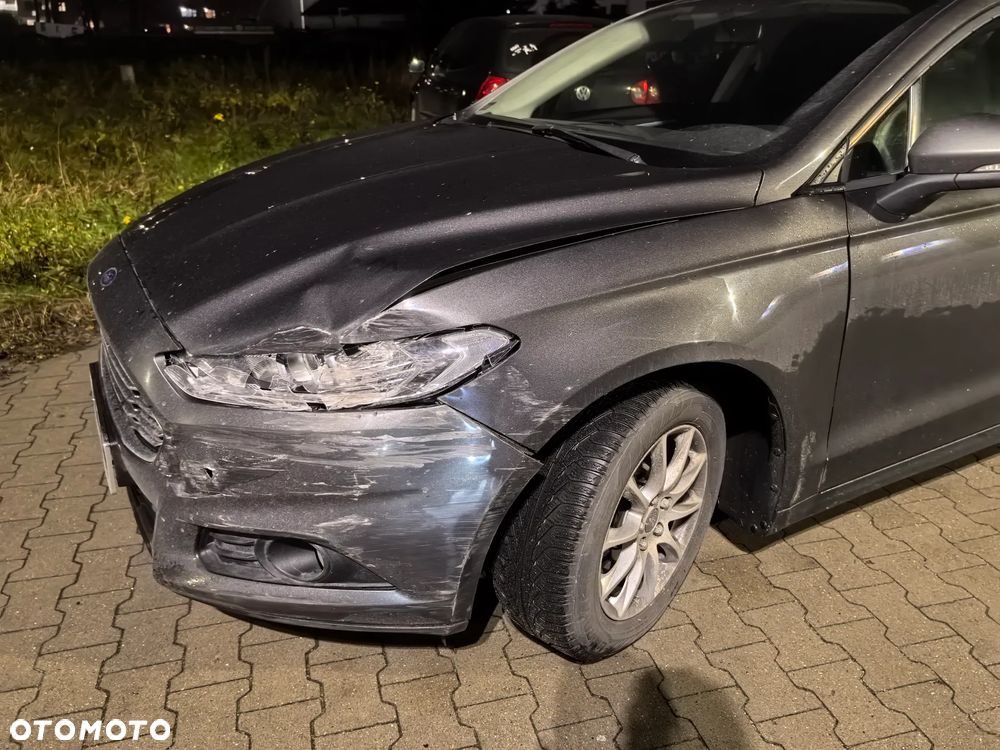 Ford Mondeo 2.0 TDCi Ambiente - 32