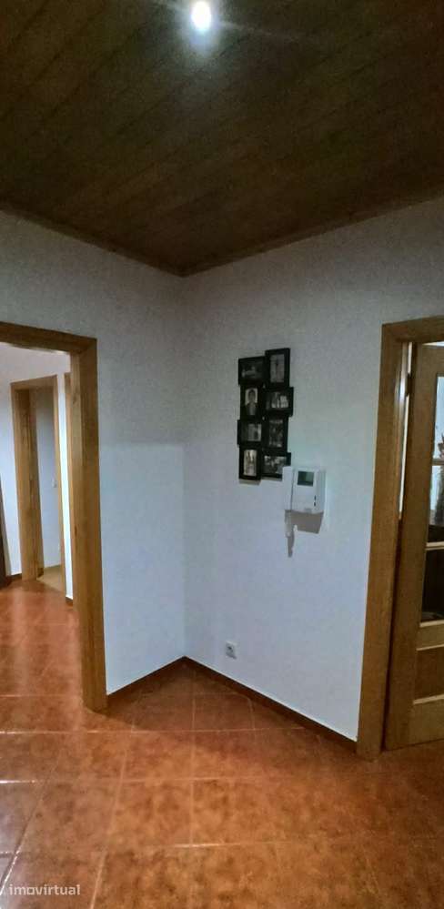 Apartamento T2 C/Garagem privativa - Grande imagem: 4/15