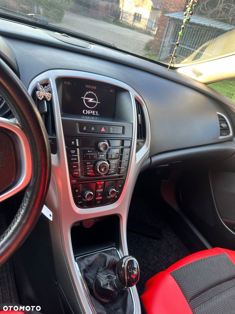 Opel Astra 1.6 Turbo Sport - 9