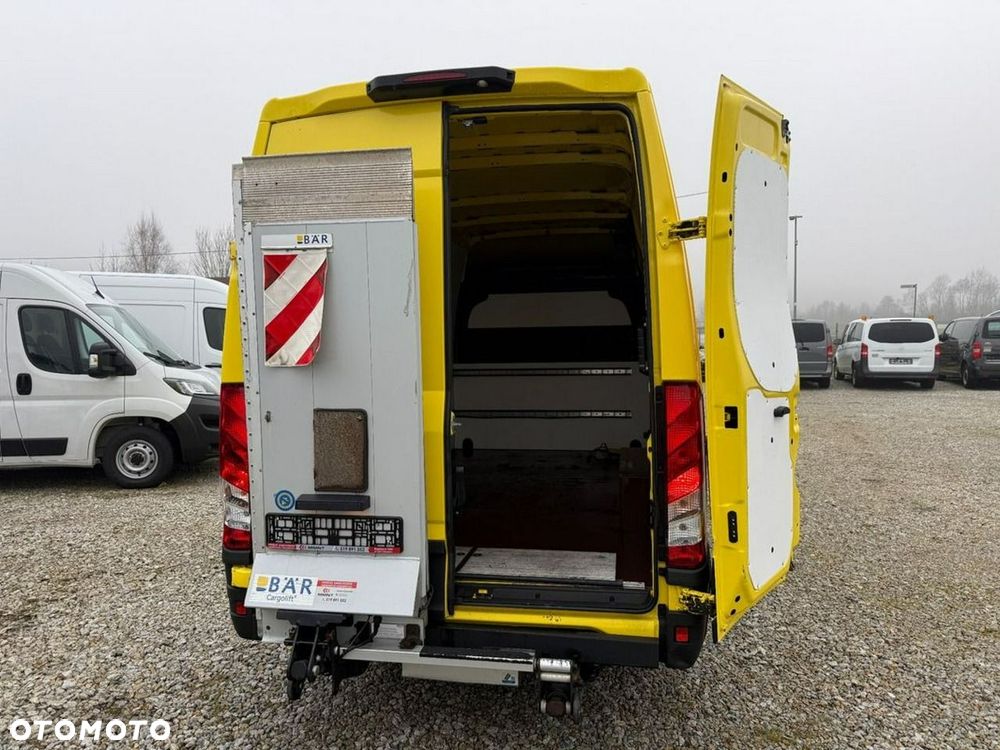 Iveco 2020/Daily/Winda BAR/Średni/manual/Klima/Tempomat/Business Pakiet - 8