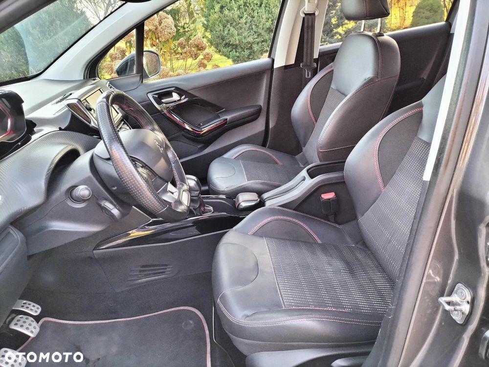 Peugeot 2008 PureTech 110 Stop&Start GT-Line Edition - 19