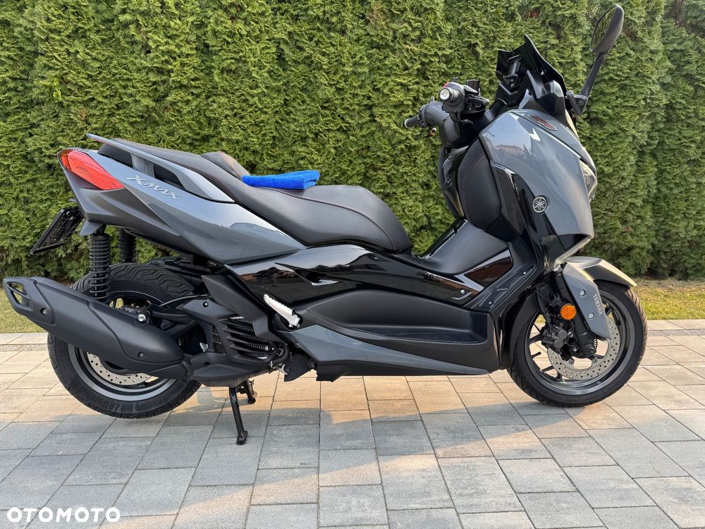 Yamaha X-max - 4