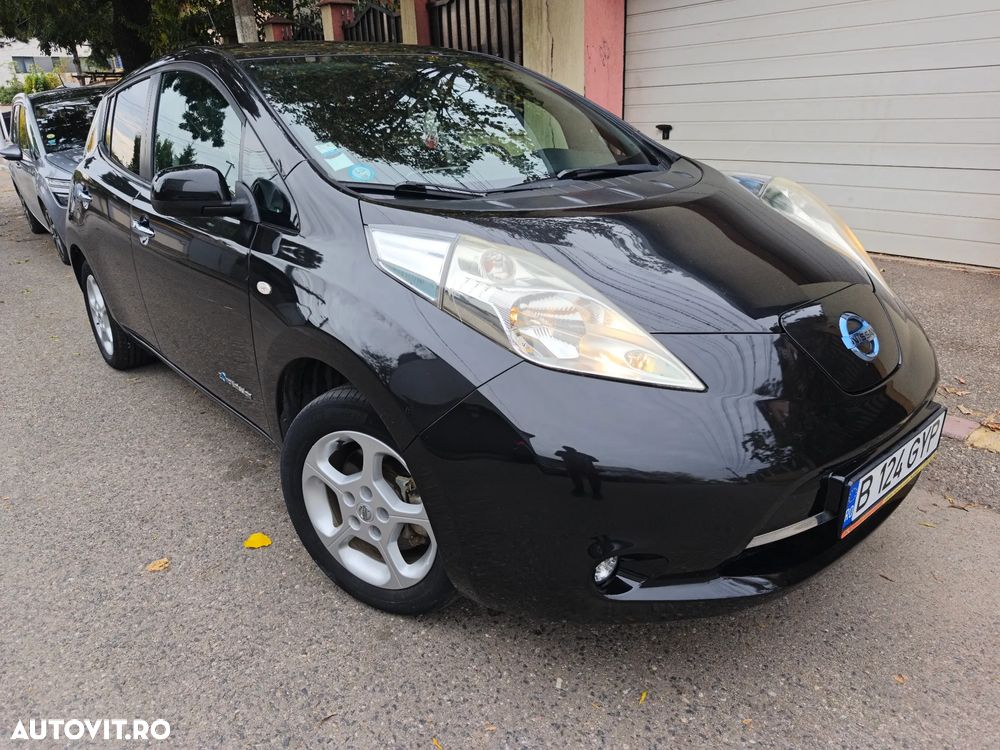 Nissan LEAF - 2