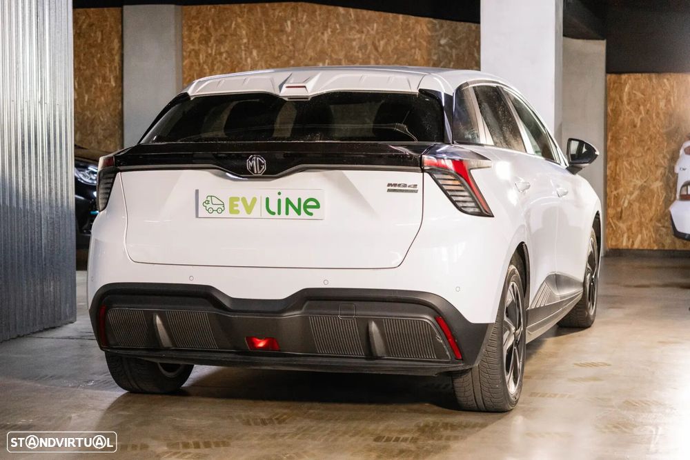 MG MG4 64 kWh Comfort - 11