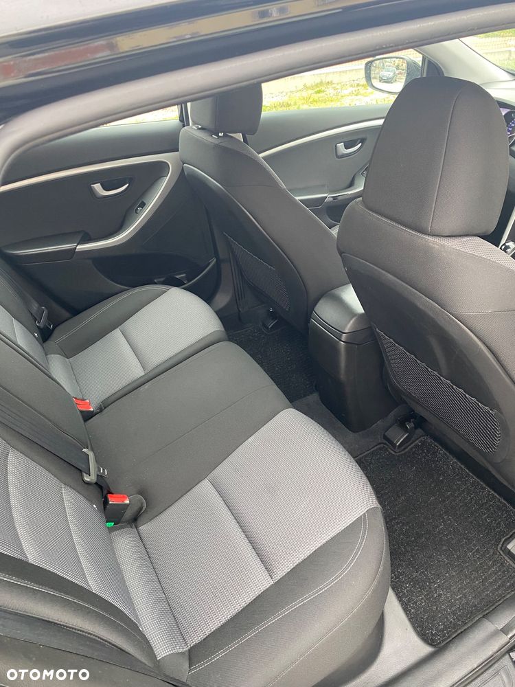 Hyundai i30 blue 1.6 GDI DCT Premium - 27