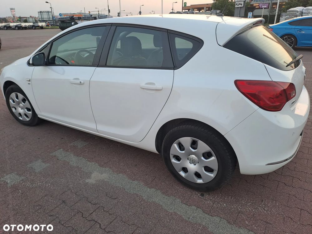 Opel Astra 1.4 T Cosmo - 3