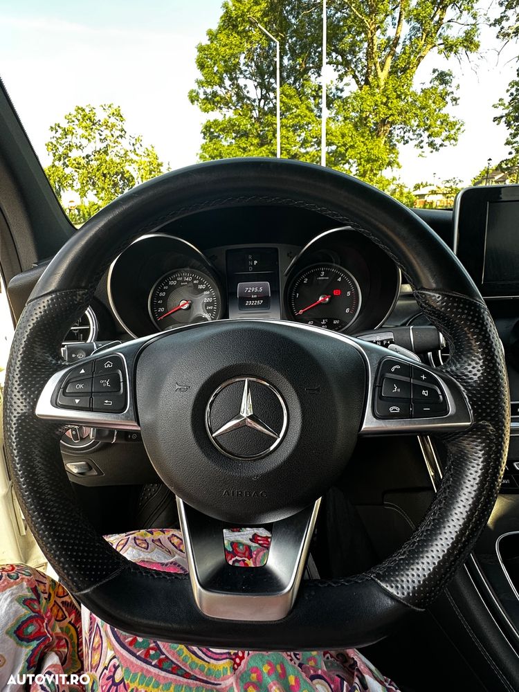 Mercedes-Benz GLC 220 d 4Matic 9G-TRONIC AMG Line - 4