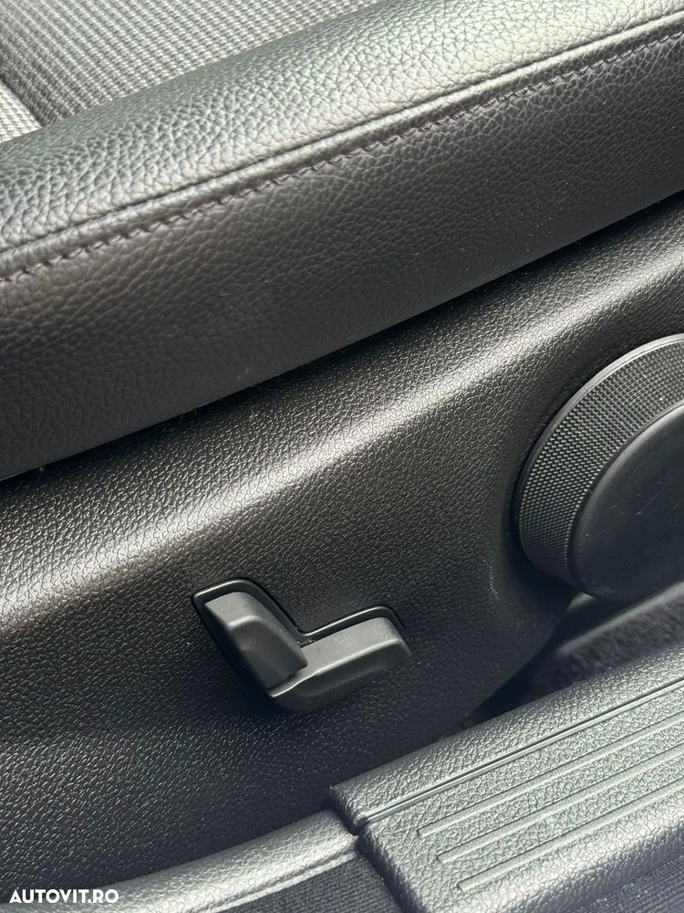 Mercedes-Benz C 180 T CGI BlueEFFICIENCY - 37