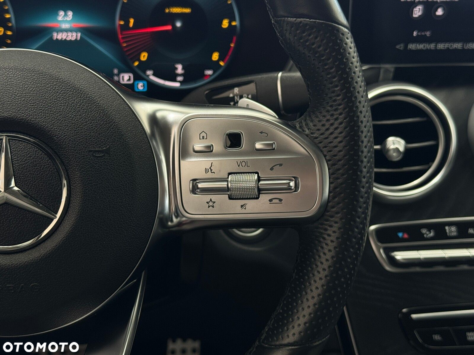 Mercedes-Benz GLC 300 d 4-Matic - 23