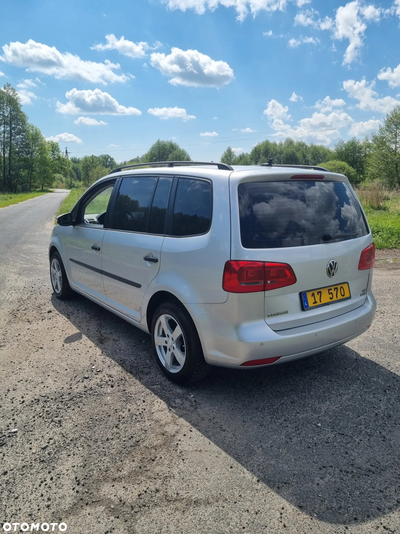 Volkswagen Touran 1.6 TDI DPF BlueMot Comfortline - 5