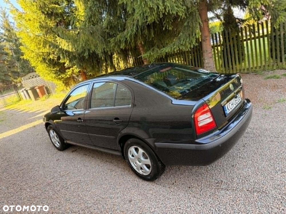 Skoda Octavia 1.6 Tour - 3