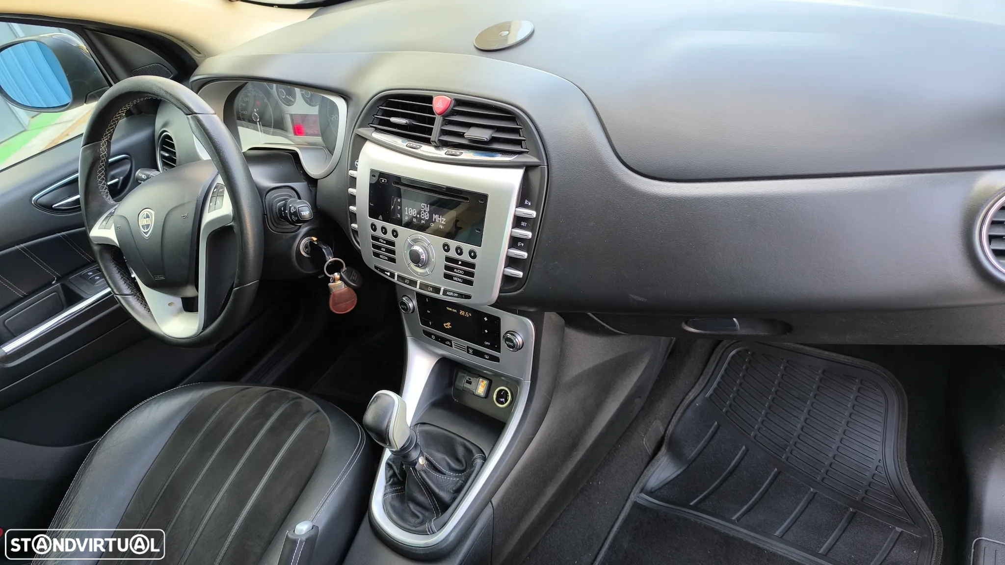 Lancia Delta 1.6 M-Jet Platino - 22