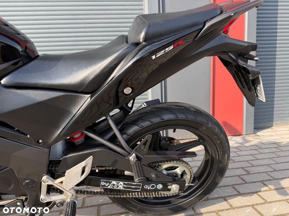 Honda CBR - 28