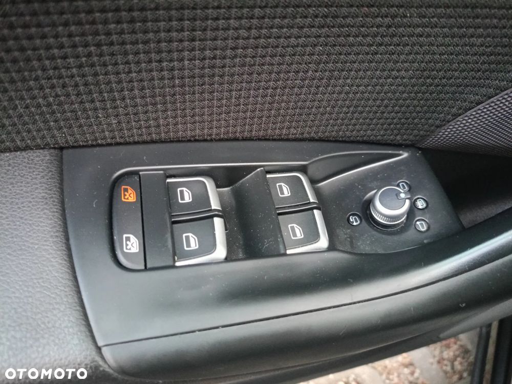 Audi Q3 2.0 TDI Quattro Design S tronic - 15