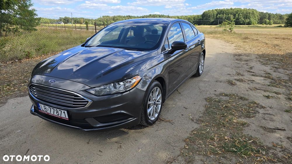 Ford Fusion - 1