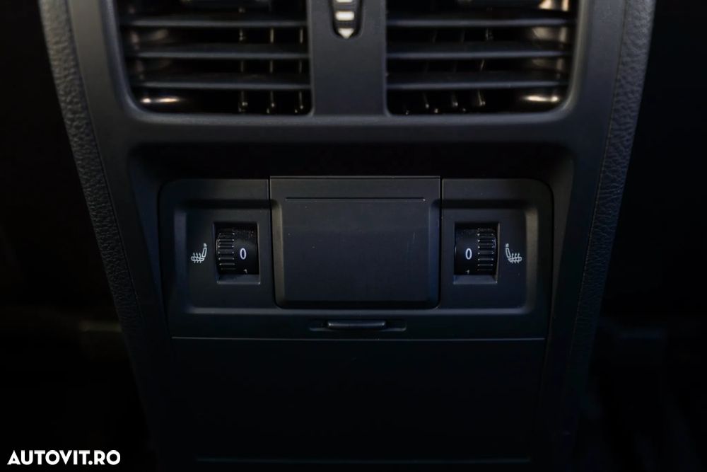 Volkswagen Passat CC 2.0 TDI DPF DSG - 36