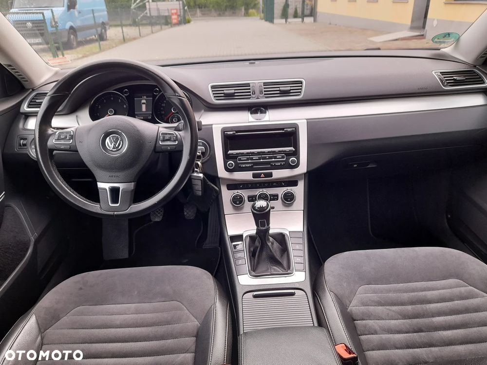 Volkswagen Passat Variant 1.4 TSI BlueMotion Technology R-Line - 16
