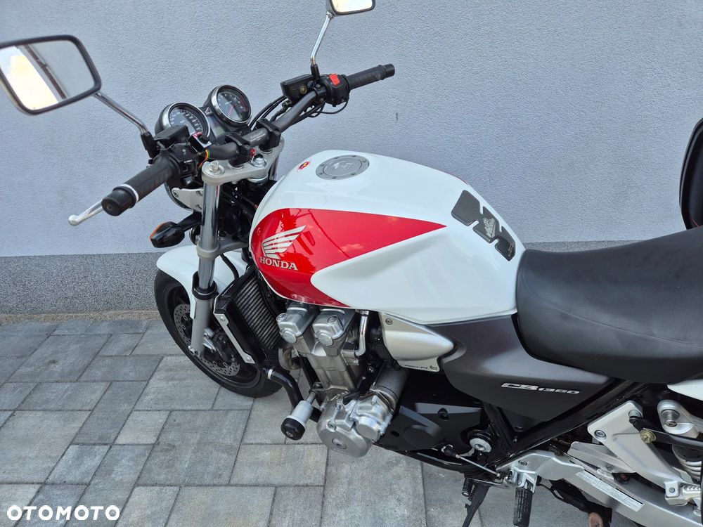 Honda CB - 9