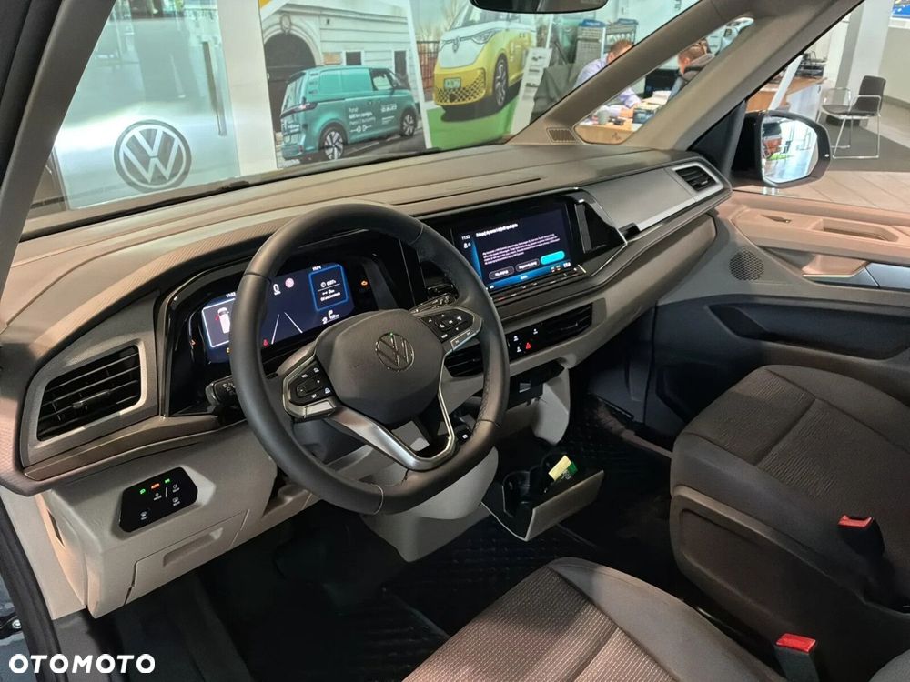 Volkswagen Multivan - 11