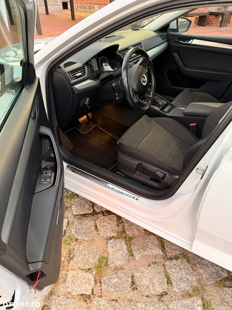 Skoda Superb 2.0 TDI Ambition DSG - 30
