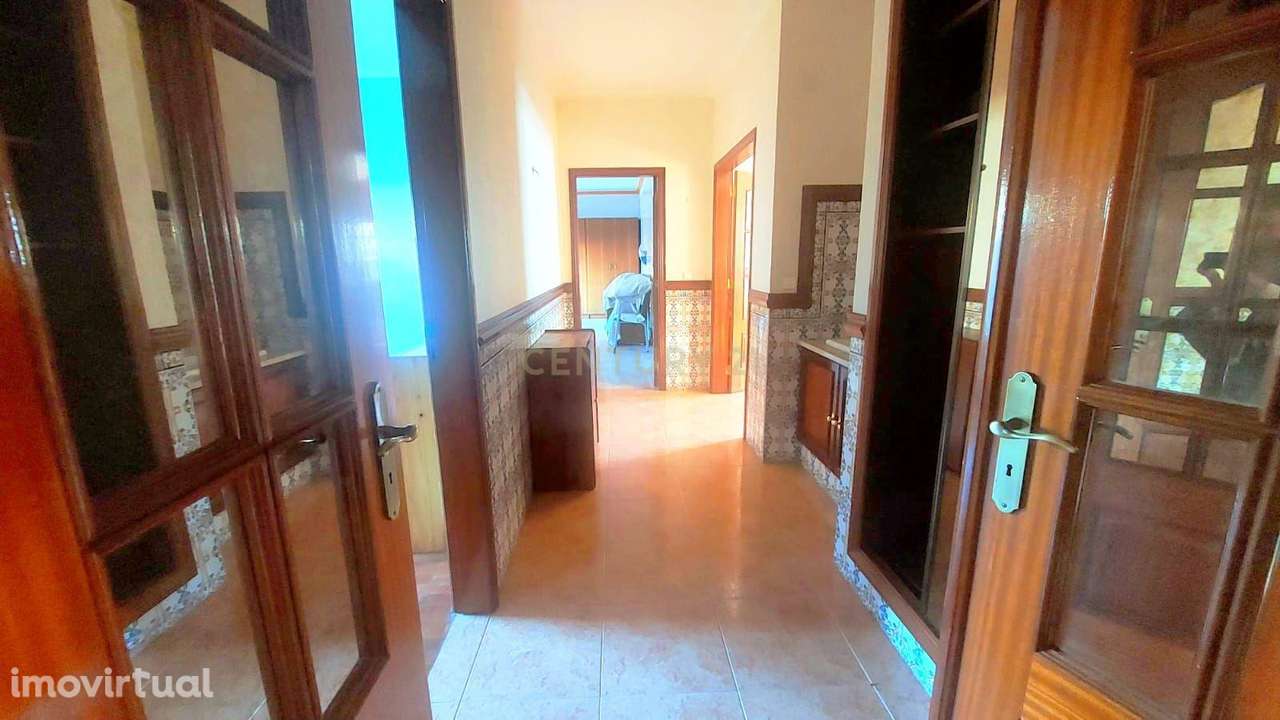 Apartamento T3 em Chamusca com Vista e Excelentes Acabamentos - Grande imagem: 4/24