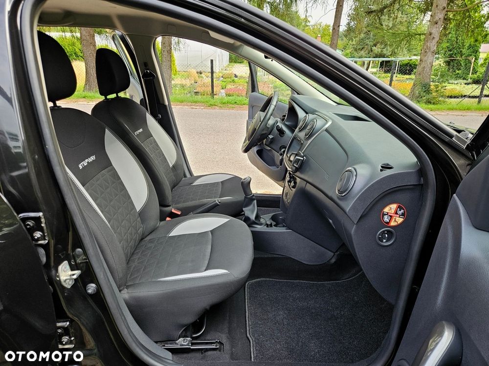 Dacia Sandero Stepway 1.5 dCi - 11