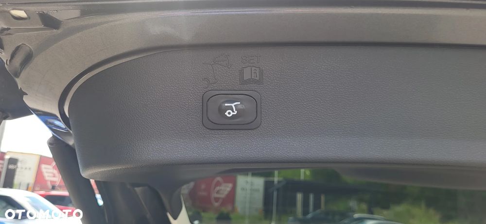 Ford Kuga - 27