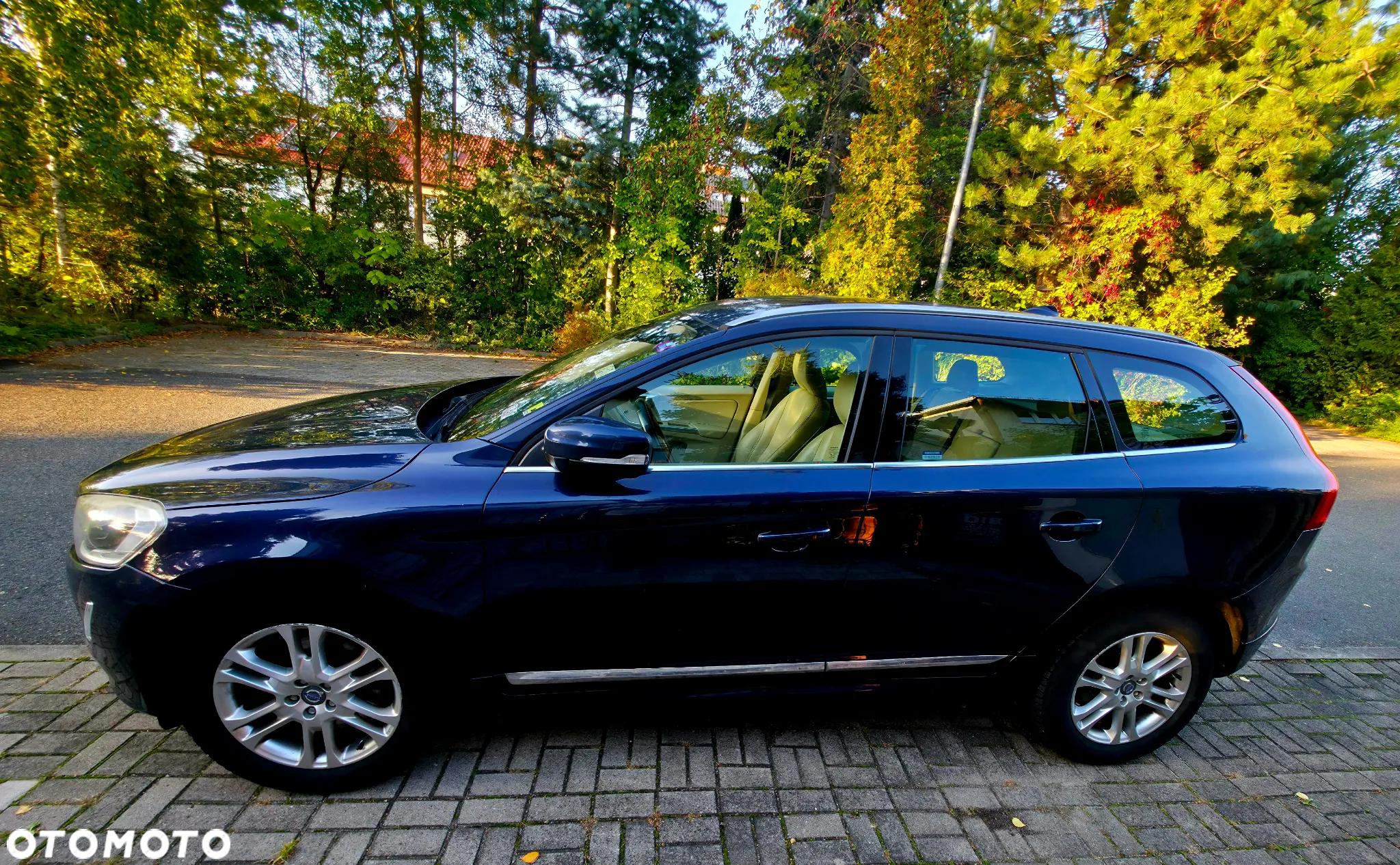 Volvo XC 60 D5 AWD Summum - 11