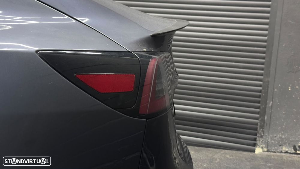 Tesla Model 3 Performance Dual Motor AWD - 17