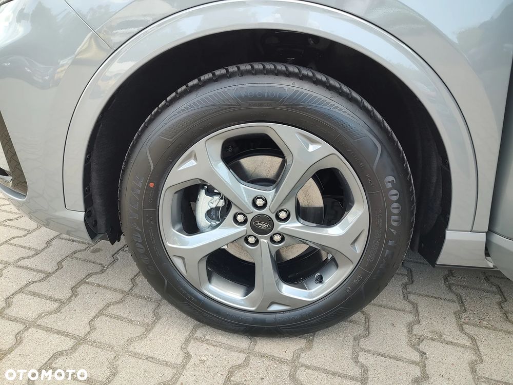 Ford Kuga 1.5 EcoBoost FWD ST-Line - 9