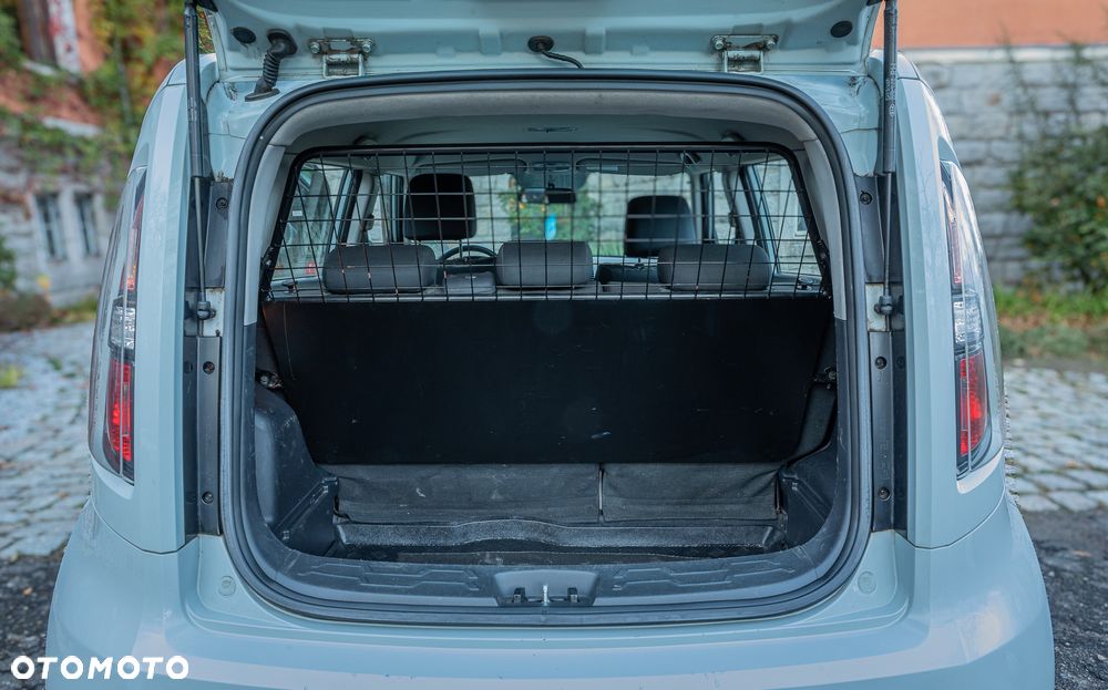 Kia Soul 1.6 L - 11