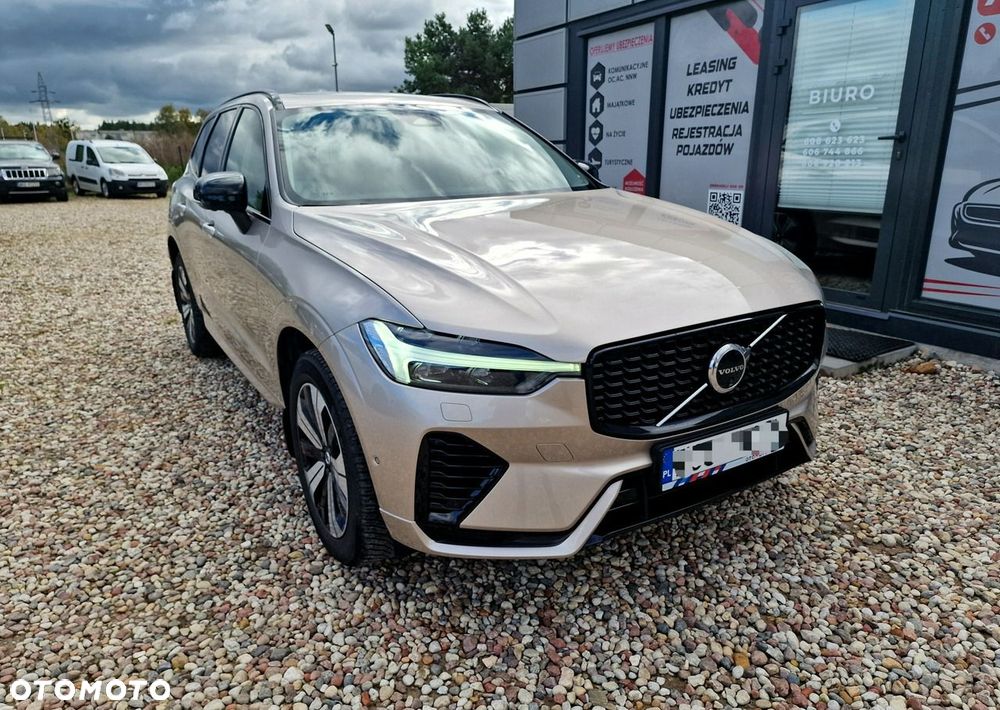 Volvo XC 60 T6 Plug-In Hybrid AWD Ultra Dark - 3