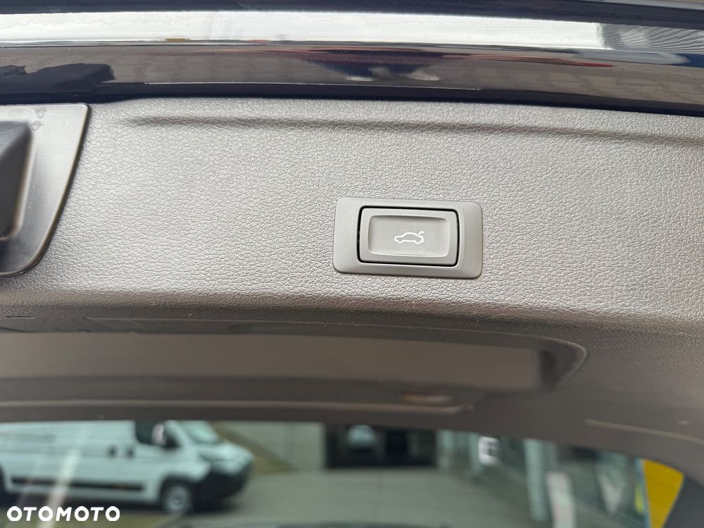 Audi A4 Avant 35 TDI mHEV S tronic - 13