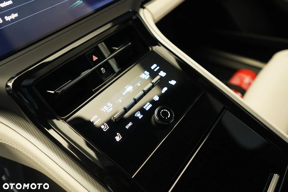 Porsche Panamera - 29