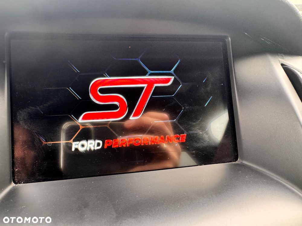 Ford Focus 2.0 EcoBoost ST-2 - 8