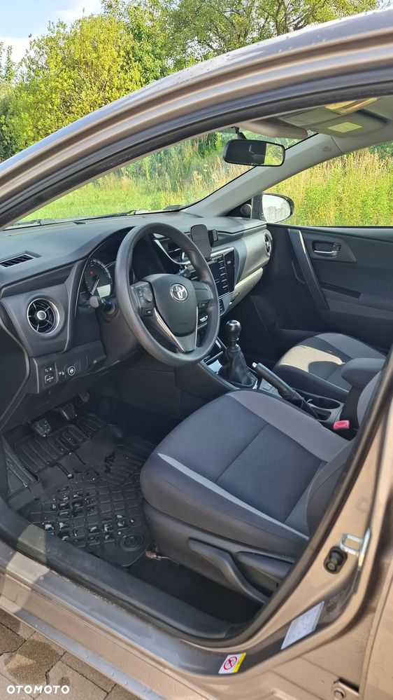 Toyota Auris 1.33 VVT-i Active - 10