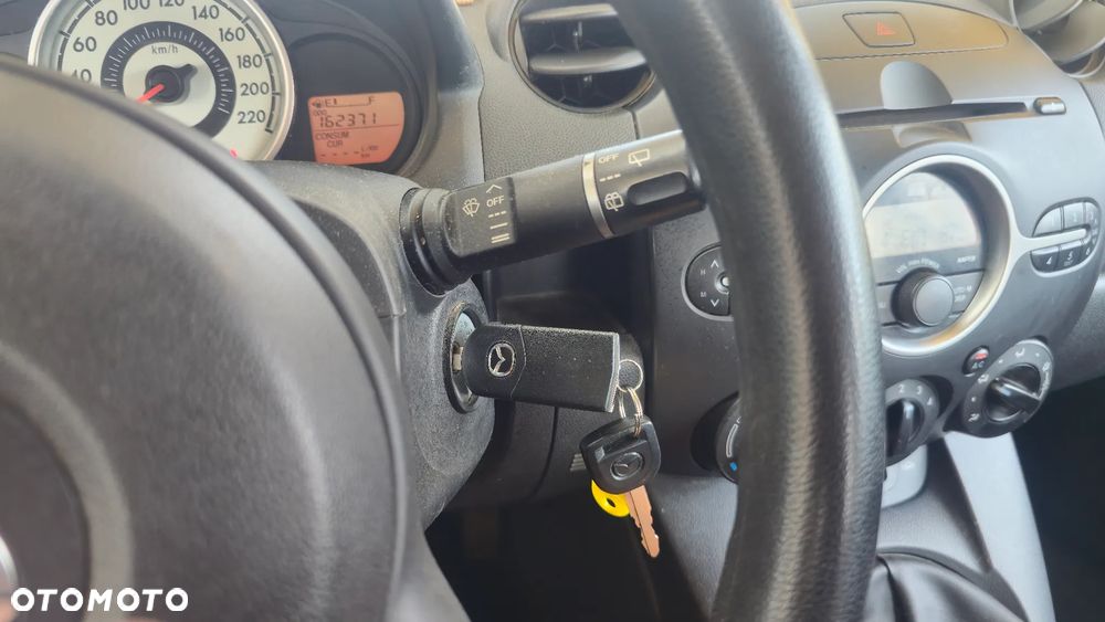 Mazda 2 1.3 Dynamic - 26